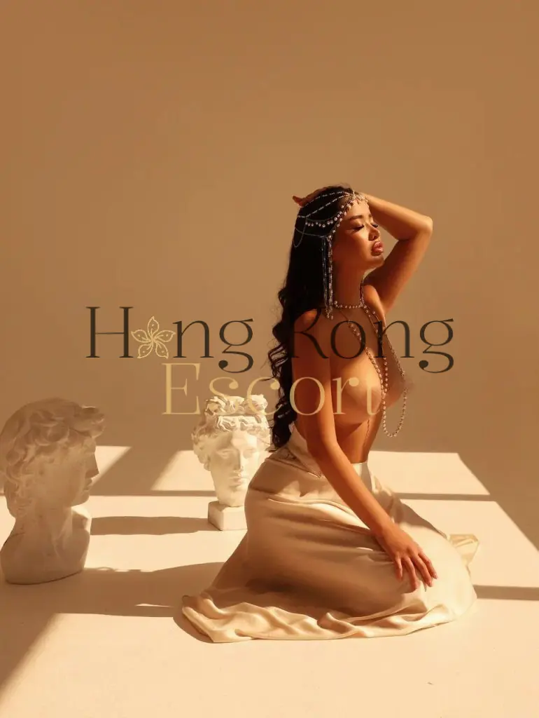 Lia - Escort Hong Kong, bust 3, height 172 cm