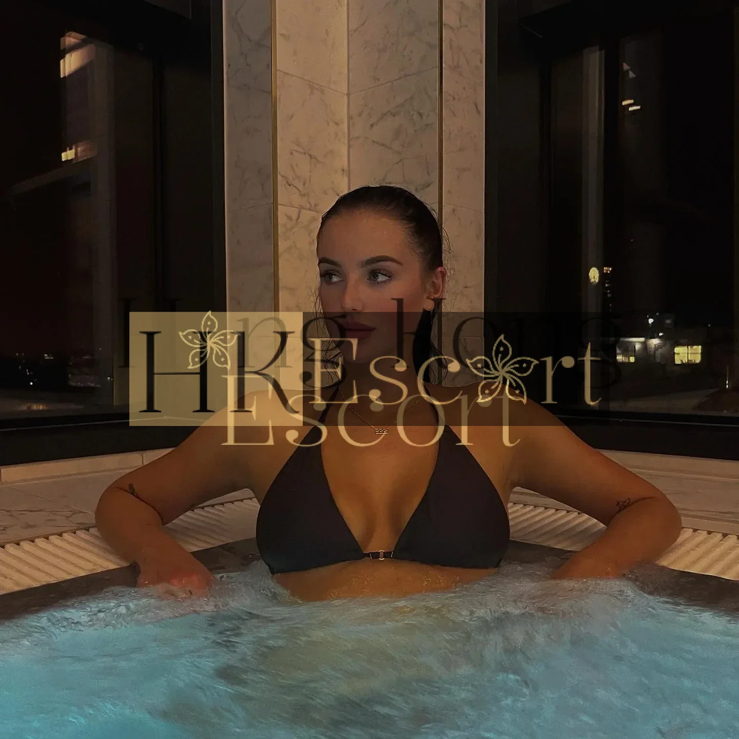 Alana - Escort Hong Kong, bust 3.5, height 177 cm, weight 61 kg