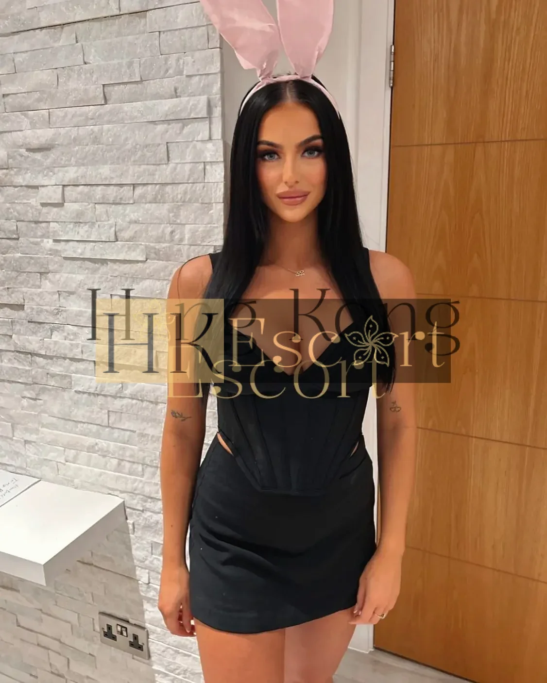 Alana - Escort Hong Kong, bust 3.5, height 177 cm, weight 61 kg