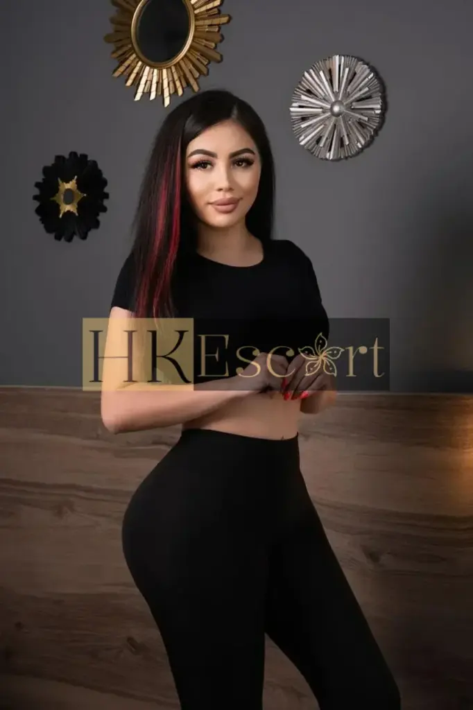 Angie - Escort Hong Kong, bust 2, height 163 cm, weight 67 kg