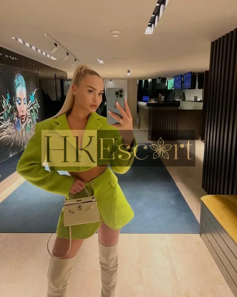 Eden - Escort Hong Kong, bust 3, height 176 cm, weight 60 kg
