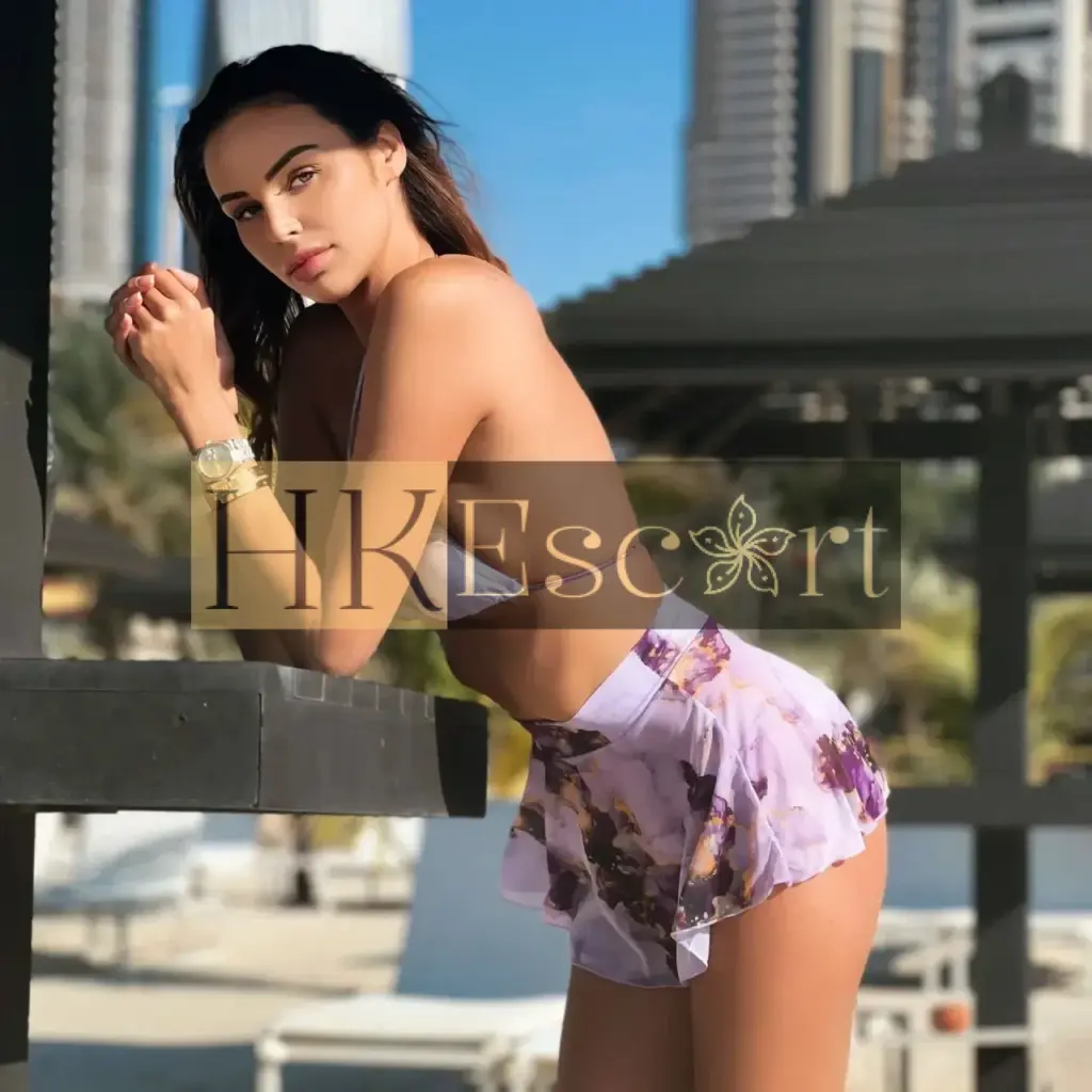 Lily - Escort Hong Kong, bust 2, height 178 cm, weight 61 kg