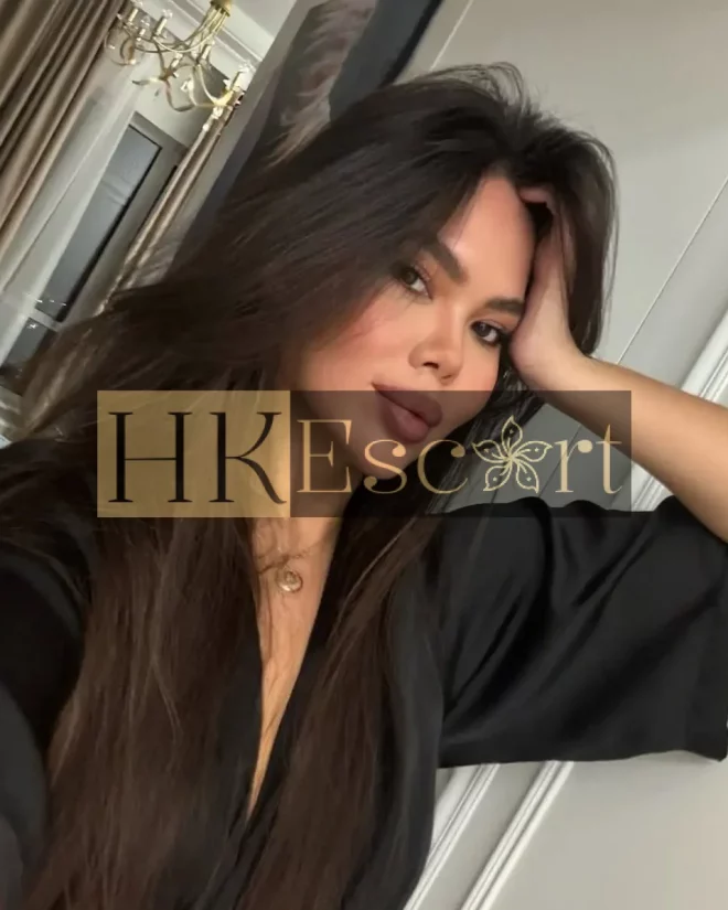 Adeline, 24 years old, weight 59 kg, height 175 cm