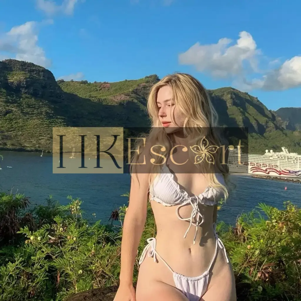 Mia - Escort Hong Kong, bust 2, height 174 cm, weight 56 kg