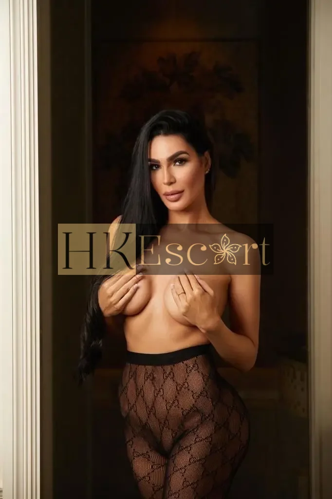 Ophelia - Escort Hong Kong, bust 3, height 178 cm, weight 61 kg