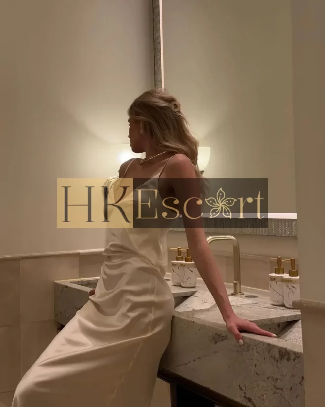 Caroline, 24 years old, weight 59 kg, height 175 cm