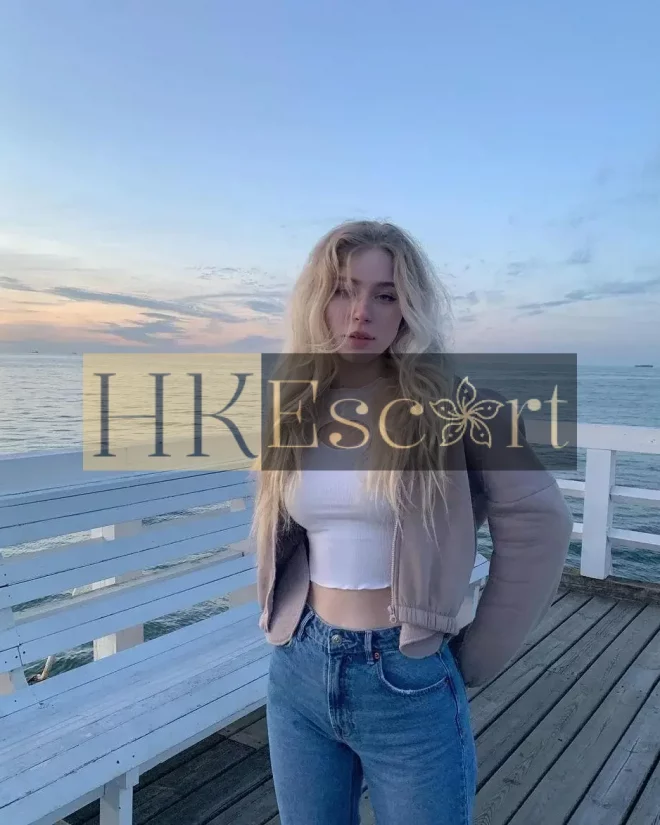 Mia, 19 years old, weight 56 kg, height 174 cm