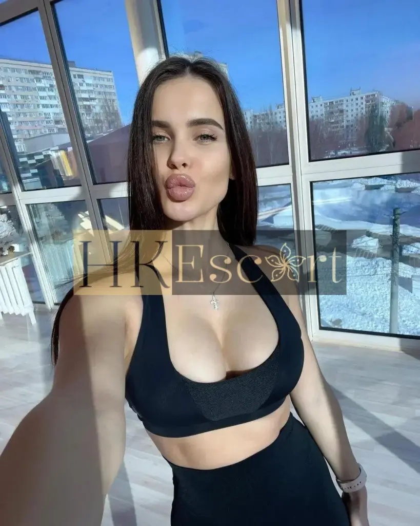 Yasmine - Escort Hong Kong, bust 2, height 174 cm, weight 55 kg