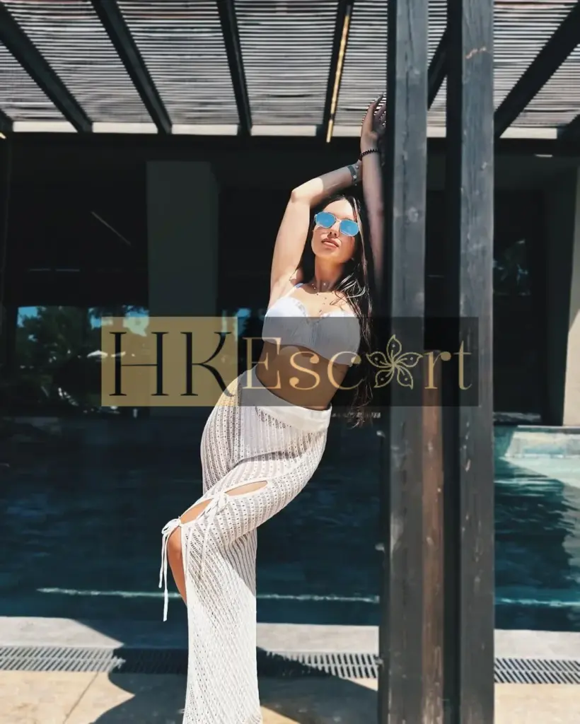 Stella - Escort Hong Kong, bust 2, height 175 cm, weight 57 kg