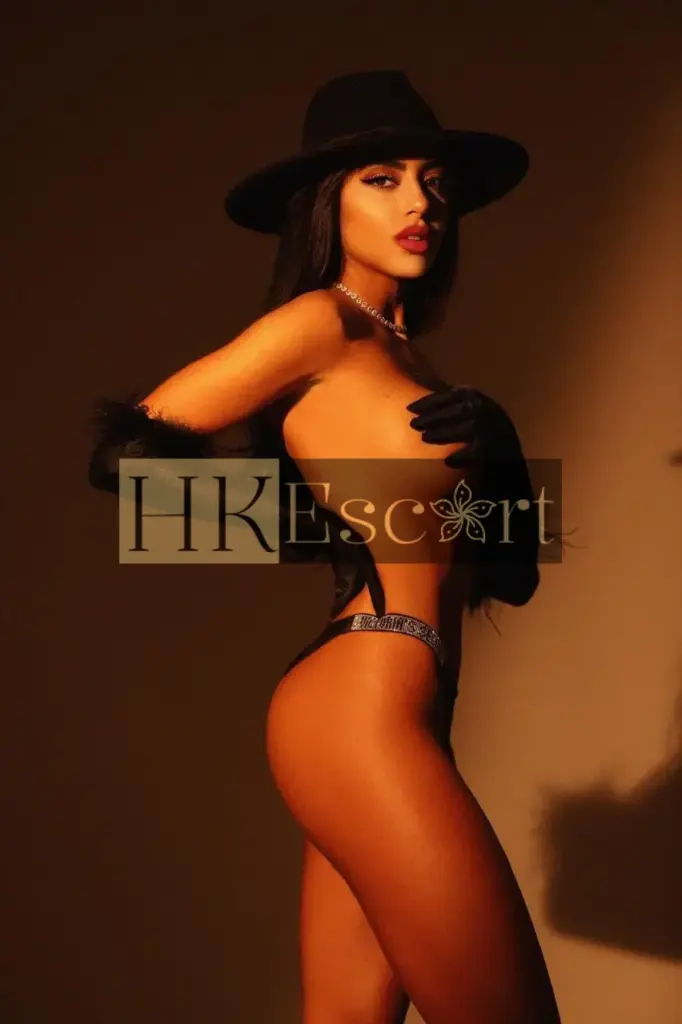 Vanessa - Escort Hong Kong, bust 2, height 175 cm, weight 56 kg