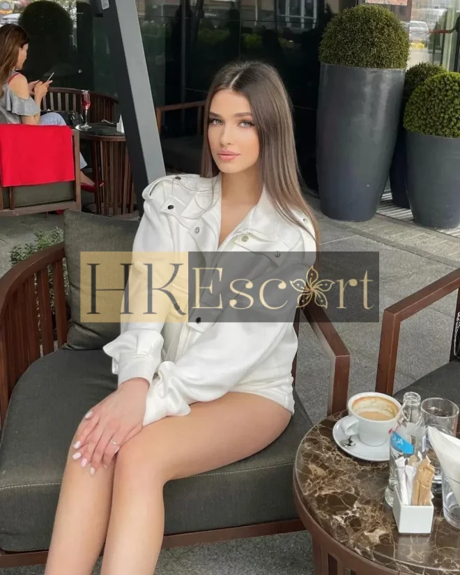 Maeve, 20 years old, weight 58 kg, height 177 cm