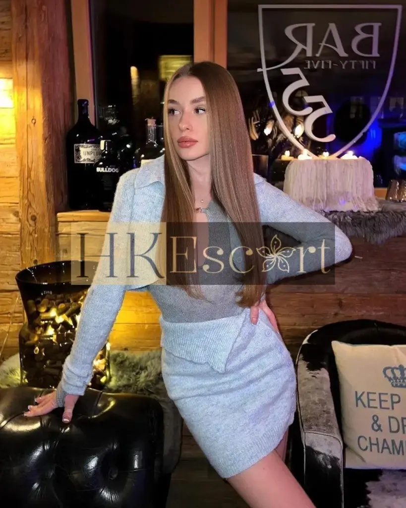 Emily - Escort Hong Kong, bust 1, height 172 cm, weight 57 kg