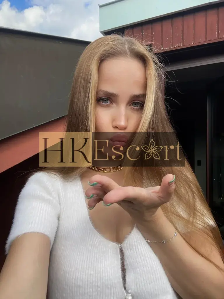 Lydia - Escort Hong Kong, bust 1, height 170 cm, weight 56 kg