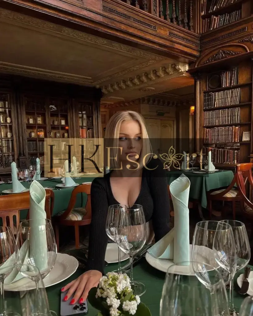 Tiffany - Escort Hong Kong, bust 2, height 174 cm, weight 53 kg