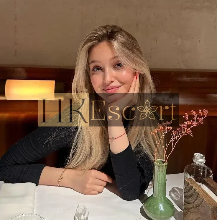 Kate - Escort Hong Kong, bust 1, height 175 cm, weight 56 kg