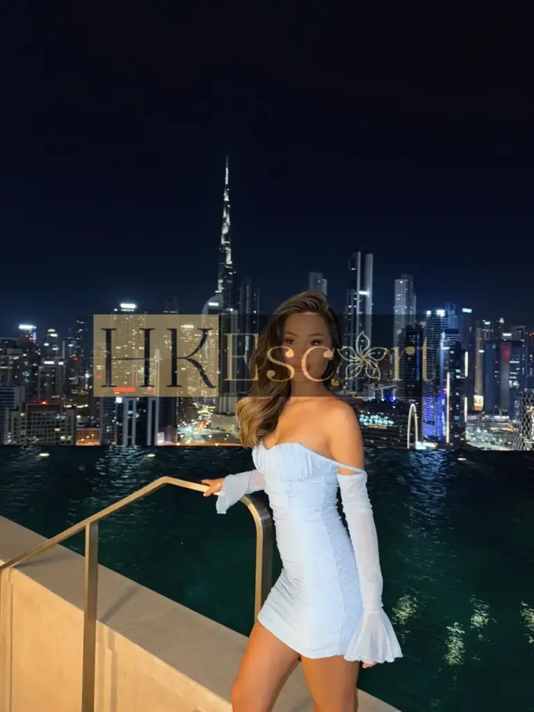 Di - Escort Hong Kong, bust 2, height 163 cm, weight 44 kg