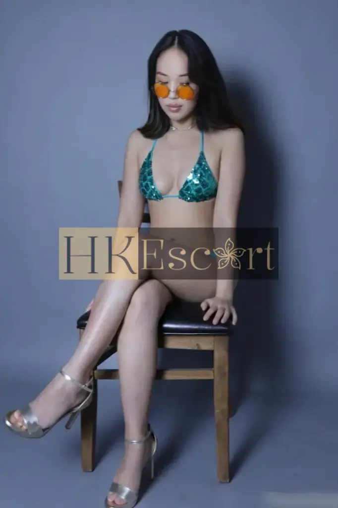 Giovanna - Escort Hong Kong, bust 1, height 170 cm, weight 55 kg