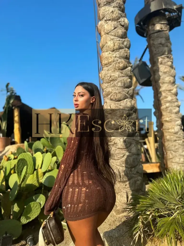 Violet - Escort Hong Kong, bust 2, height 175 cm, weight 56 kg