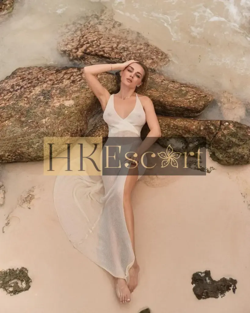 Victoria - Escort Hong Kong, bust 3, height 175 cm, weight 58 kg