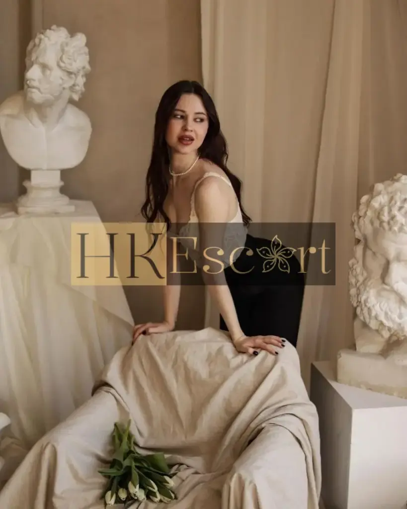 Nadia - Escort Hong Kong, bust 2, height 177 cm, weight 57 kg