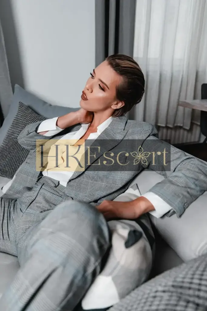 Paisley - Escort Hong Kong, bust 3, height 175 cm, weight 59 kg