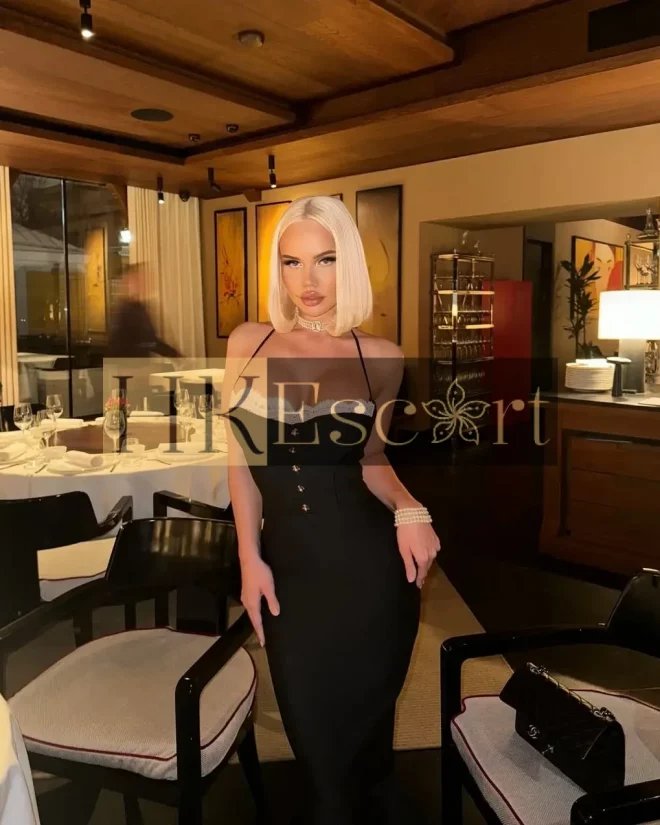Eleanor, 25 years old, weight 57 kg, height 172 cm