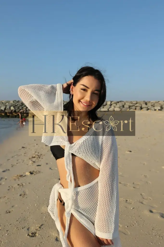 Roise - Escort Hong Kong, bust 2, height 165 cm, weight 54 kg