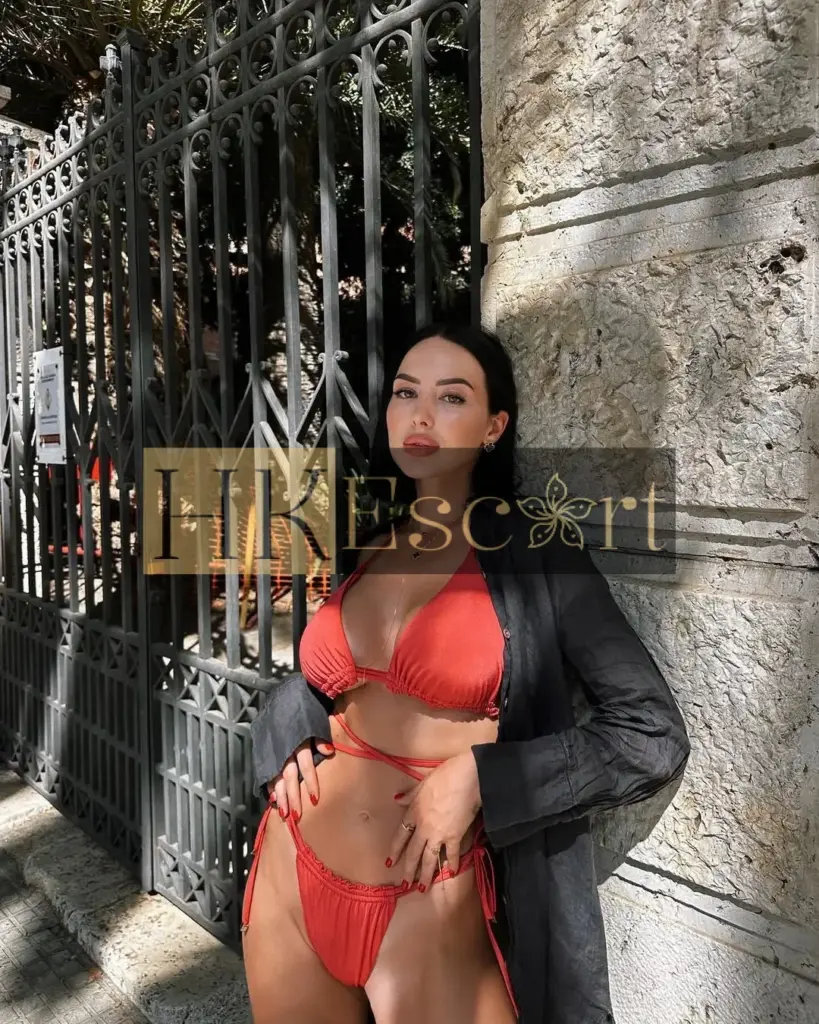 Juliette - Escort Hong Kong, bust 4, height 172 cm, weight 61 kg