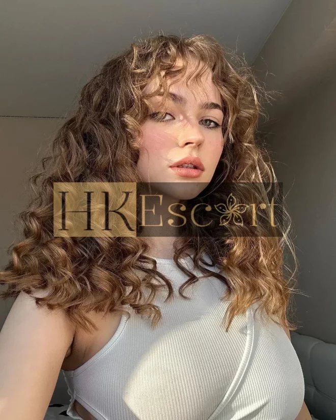 Romy, 18 years old, weight 56 kg, height 171 cm