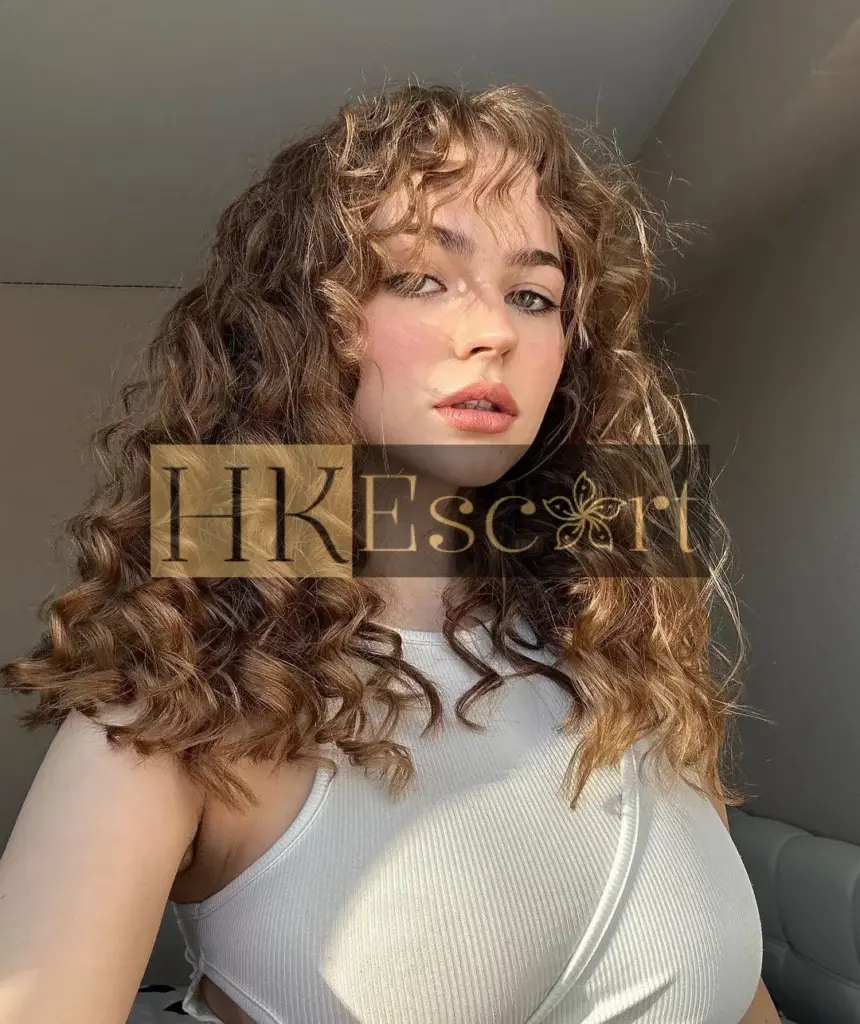 Romy - Escort Hong Kong, bust 3, height 171 cm, weight 56 kg
