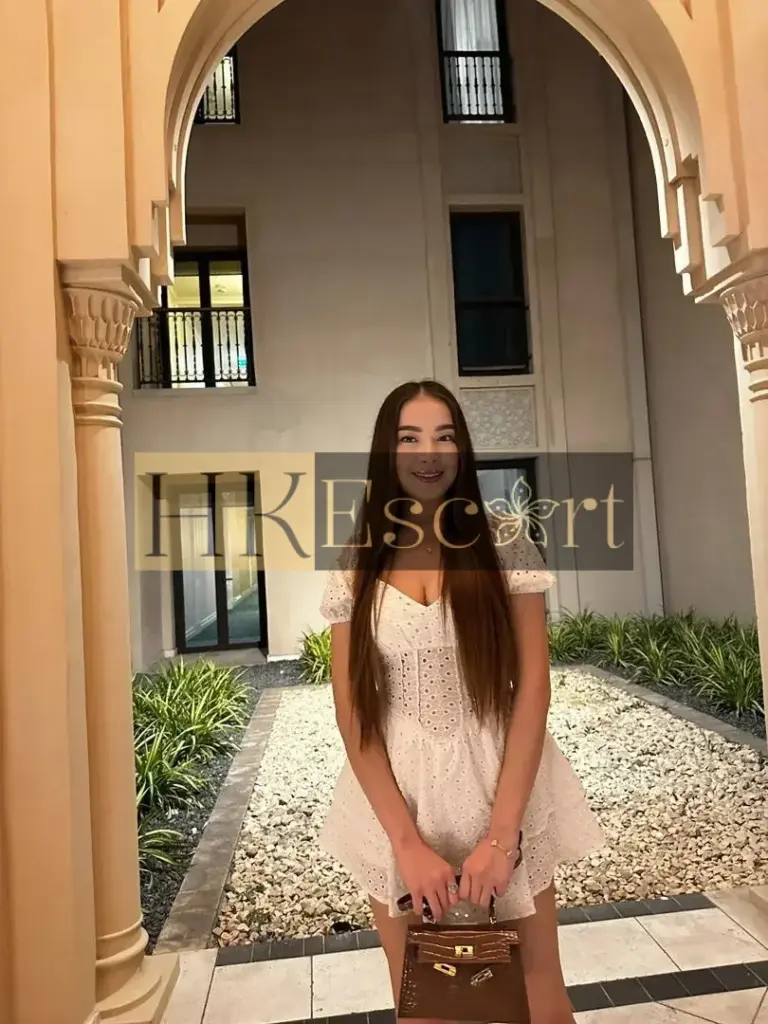 Nelly - Escort Hong Kong, bust 2, height 175 cm, weight 57 kg