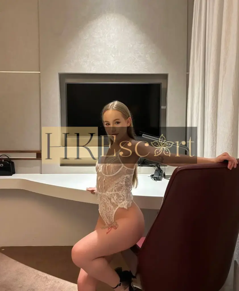 Fortuna - Escort Hong Kong, bust 1, height 158 cm, weight 45 kg