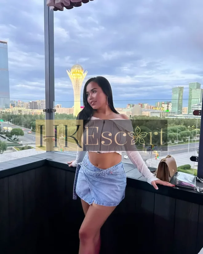 Asi, 25 years old, weight 50 kg, height 167 cm