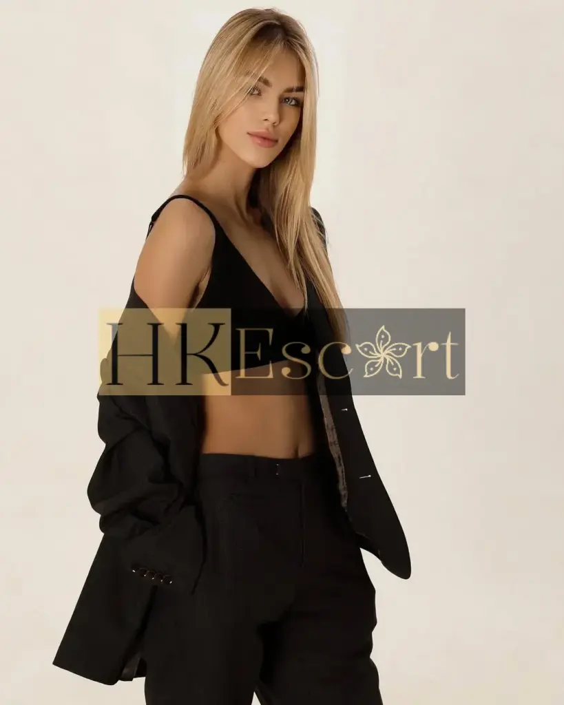 Sophia - Escort Hong Kong, bust 2, height 167 cm, weight 55 kg
