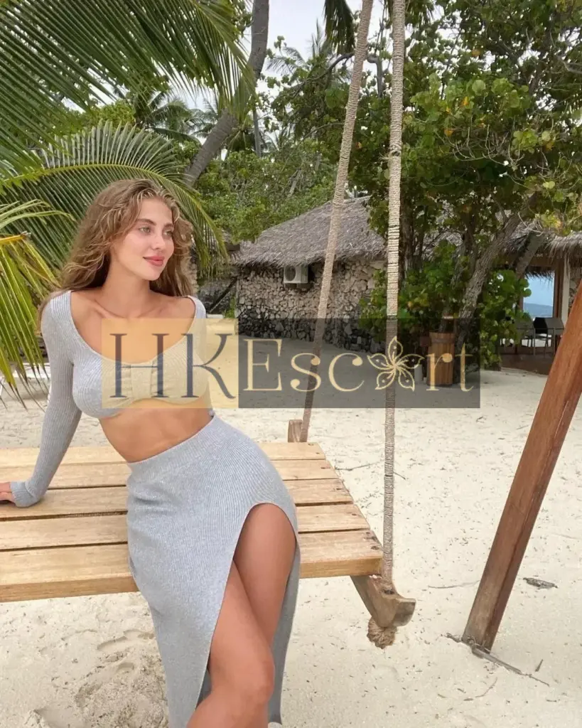 Vanna - Escort Hong Kong, bust 3, height 178 cm, weight 53 kg