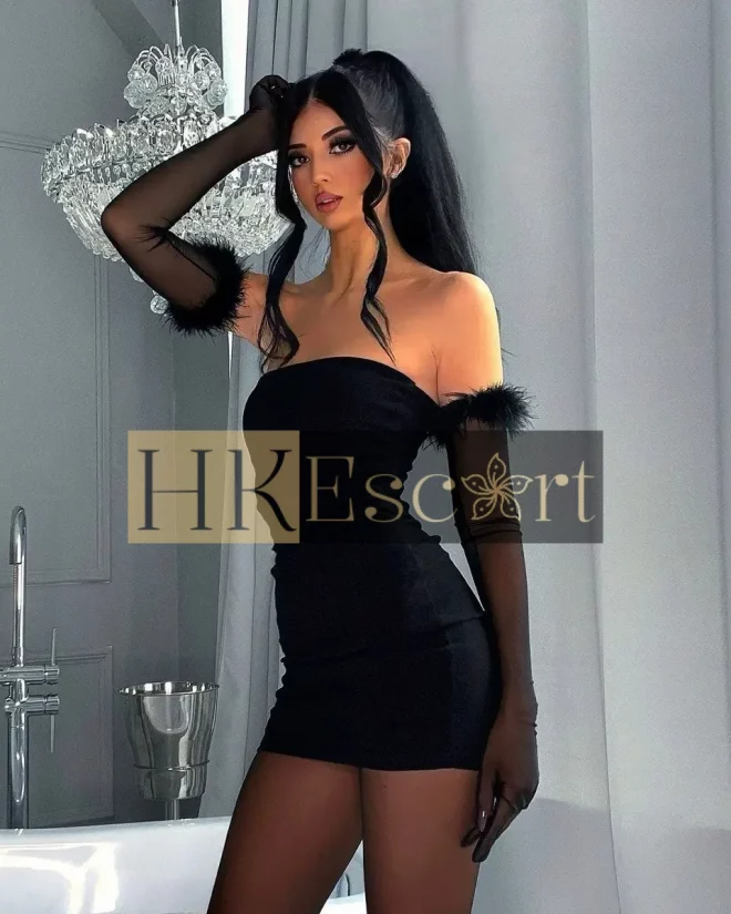 Autumn, 21 years old, weight 62 kg, height 180 cm