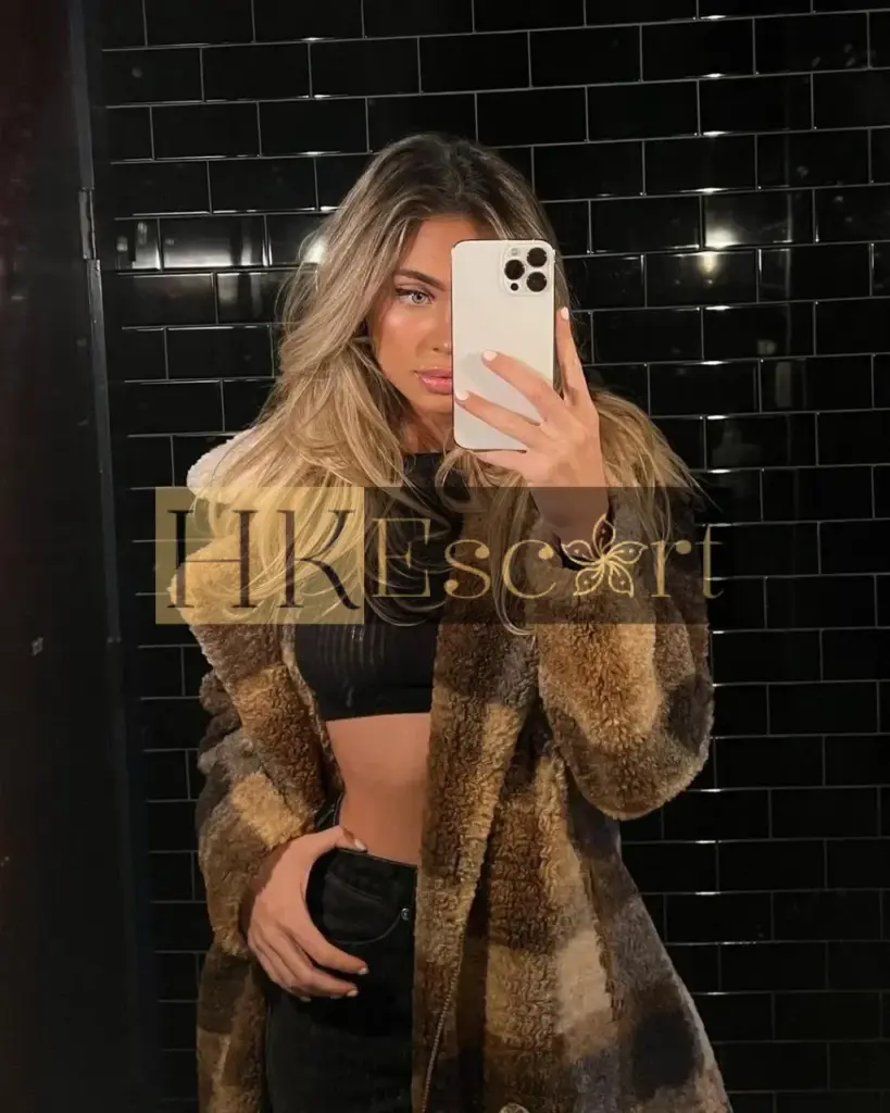 Juliette - Escort Hong Kong, bust 2, height 170 cm, weight 57 kg