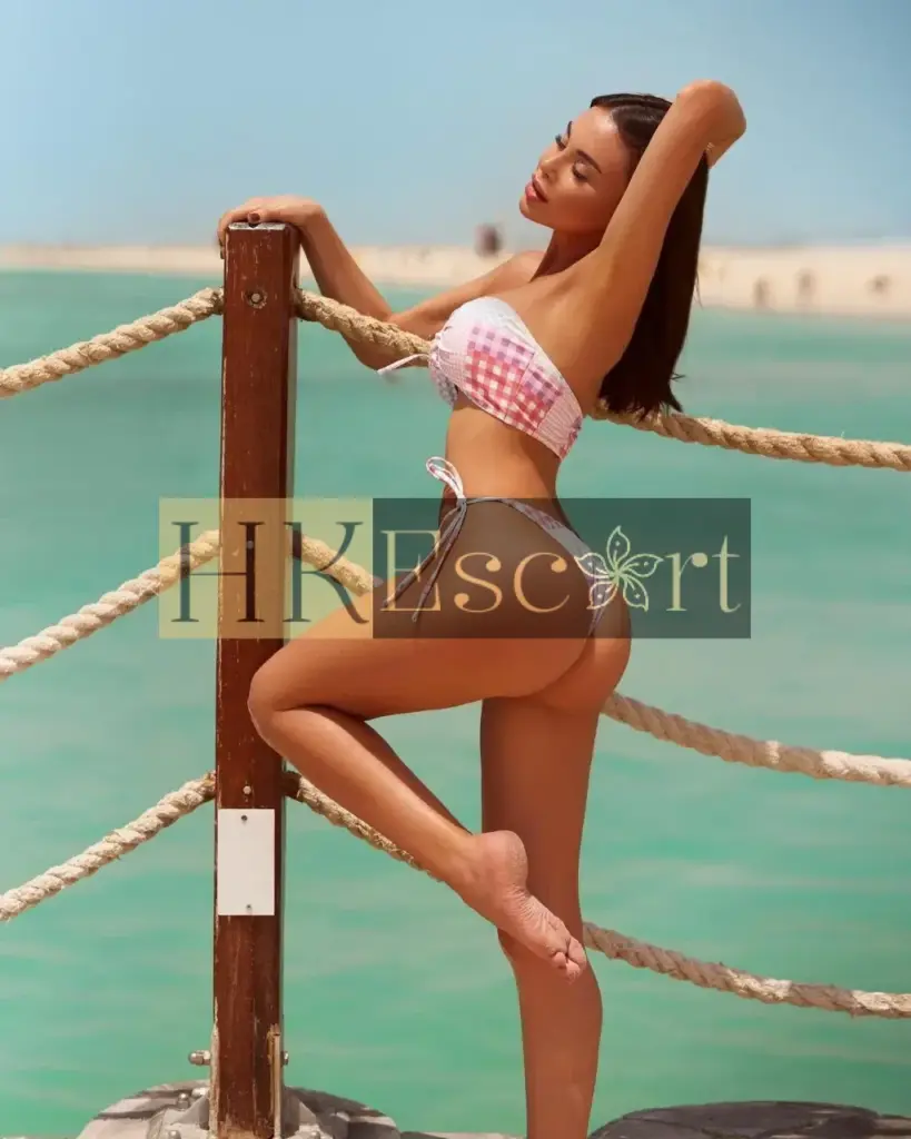 Alana - Escort Hong Kong, bust 2, height 174 cm, weight 57 kg