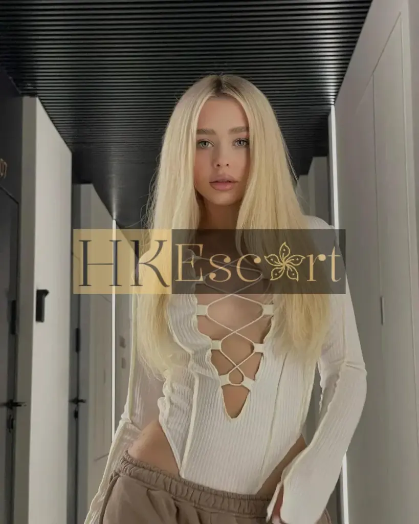 Tegan - Escort Hong Kong, bust 1, height 168 cm, weight 52 kg