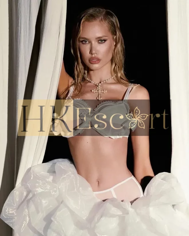 Rosalie, 24 years old, weight 57 kg, height 172 cm
