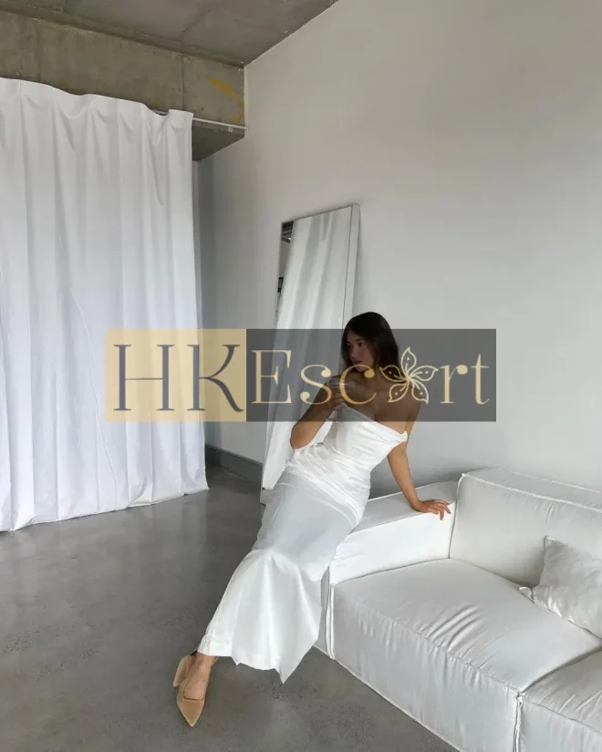 Holly, 22 years old, weight 57 kg, height 173 cm