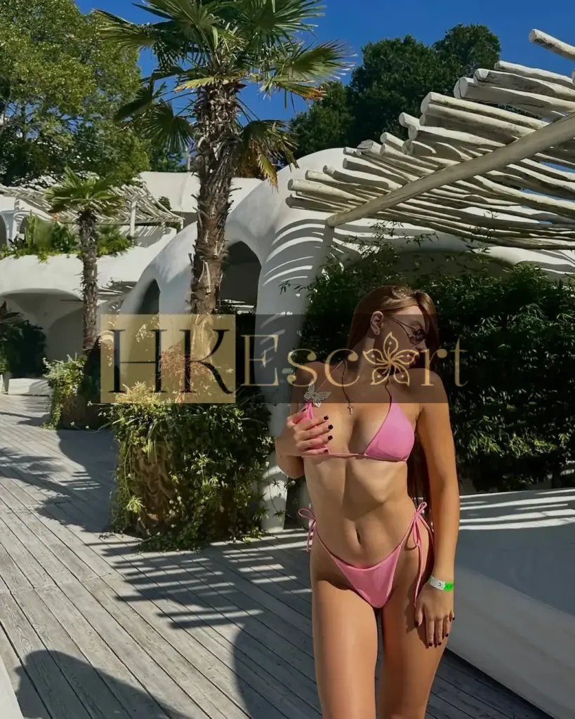 Noelle - Escort Hong Kong, bust 2, height 175 cm, weight 59 kg