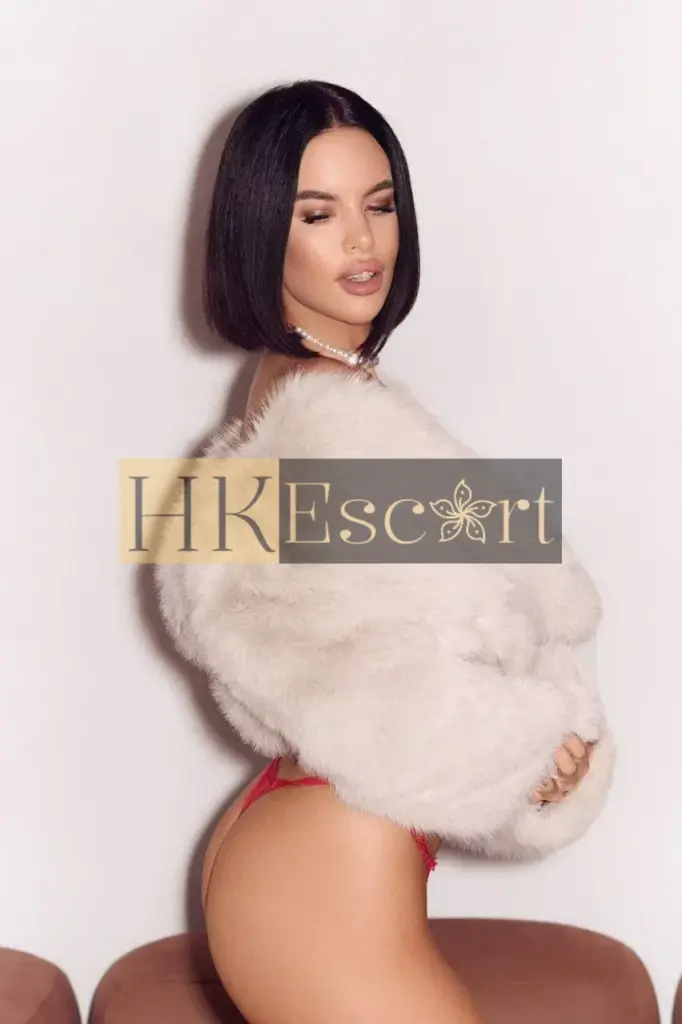Ketrin - Escort Hong Kong, bust 3, height 165 cm, weight 52 kg