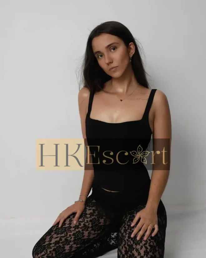 Emilie, 18 years old, weight 64 kg, height 175 cm