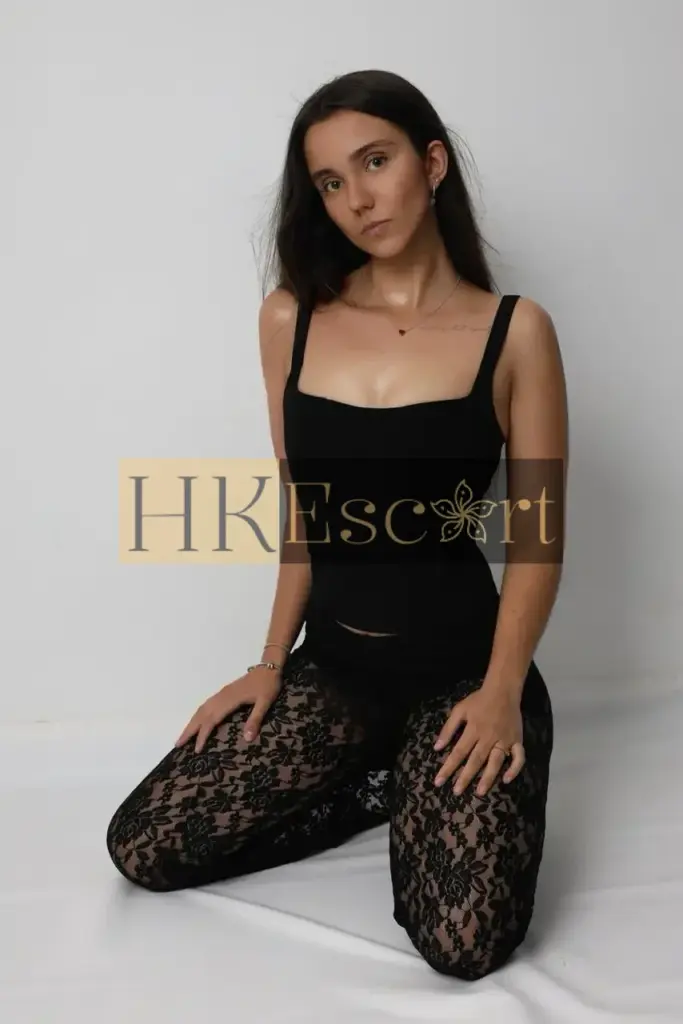 Emilie - Escort Hong Kong, bust 2, height 175 cm, weight 64 kg