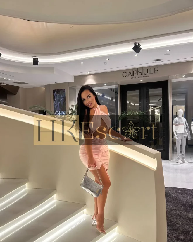 Asi, 25 years old, weight 50 kg, height 167 cm