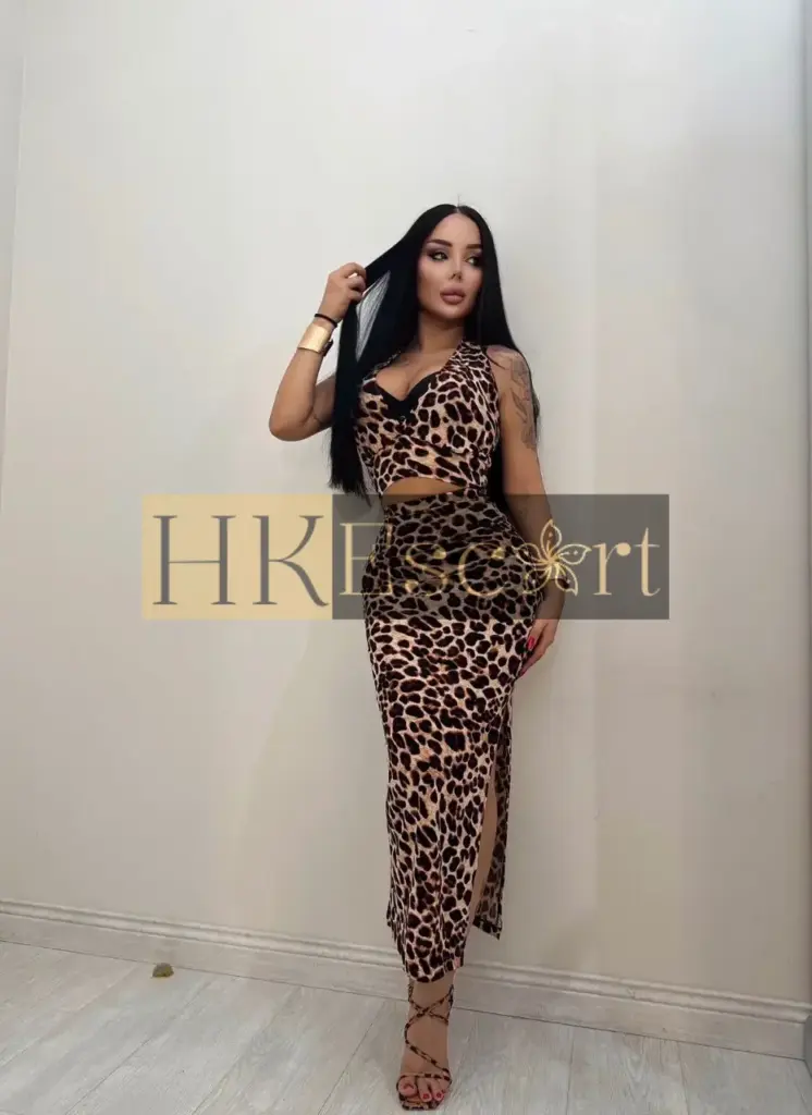 Amalia - Escort Hong Kong, bust 3, height 165 cm, weight 60 kg