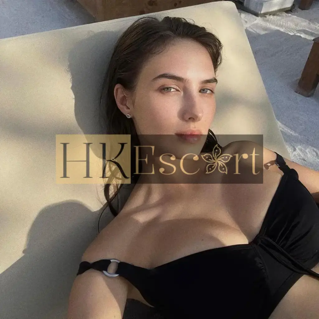 Helena - Escort Hong Kong, bust 2, height 176 cm, weight 58 kg