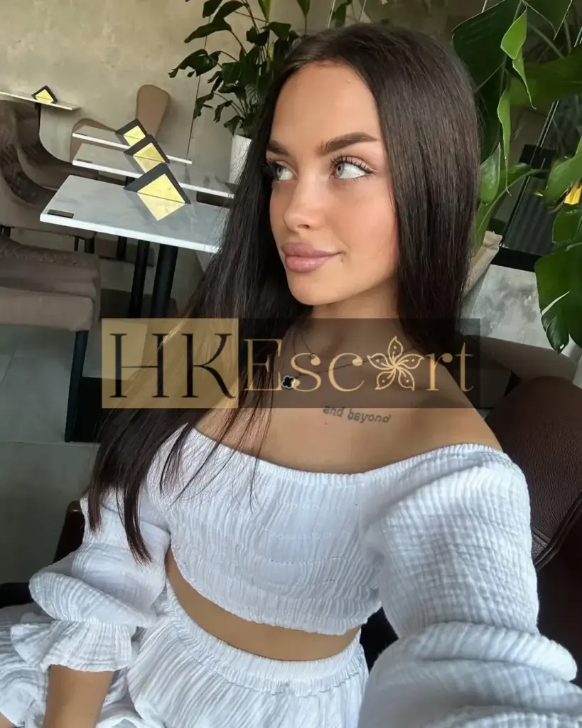 Serena - Escort Hong Kong, bust 1, height 173 cm, weight 58 kg