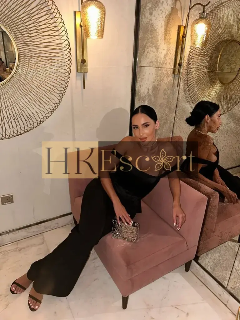 Emmi - Escort Hong Kong, bust 3, height 167 cm, weight 65 kg